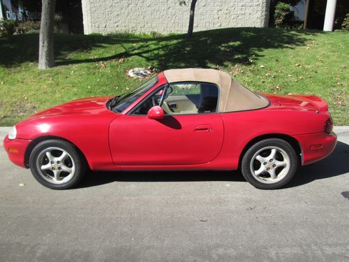 1999 mazda miata mx-5 2d convertible stk#226401, no reserve
