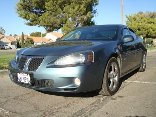 2006 pontiac grand prix gxp, heads-up display 300+ hp, navigation, no reserve