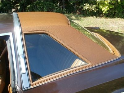 TOWN & COUNTRY Coupe 2 DOOR RARE LOW MILES (LIKE PARK FIFTH AVE ) NO RESERVE, image 16