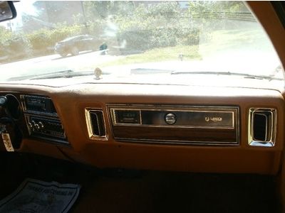 TOWN & COUNTRY Coupe 2 DOOR RARE LOW MILES (LIKE PARK FIFTH AVE ) NO RESERVE, image 25