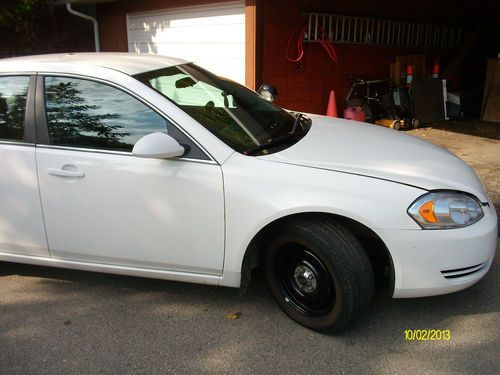 2008 Chevy Impala LS retired squad car, image 2