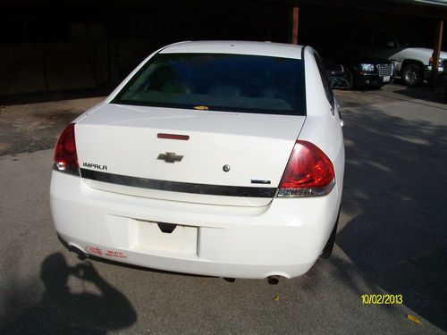 2008 Chevy Impala LS retired squad car, image 5