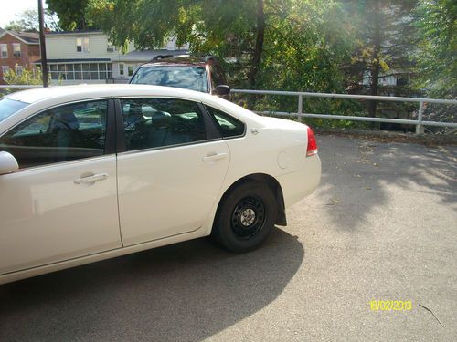 2008 Chevy Impala LS retired squad car, image 7