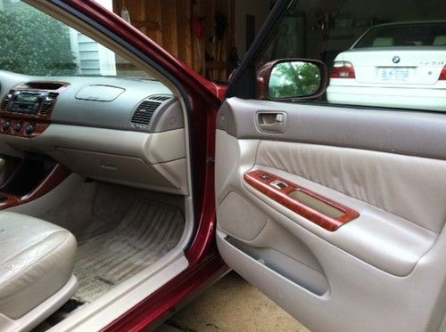 2002 Toyota Camry XLE Sedan 4-Door 2.4L, image 9
