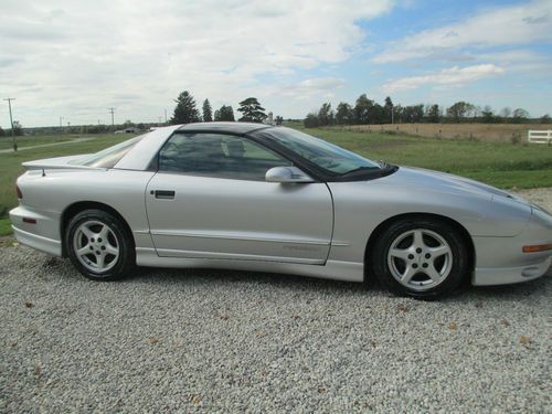 1997 pontiac firebird base coupe 2-door 3.8l