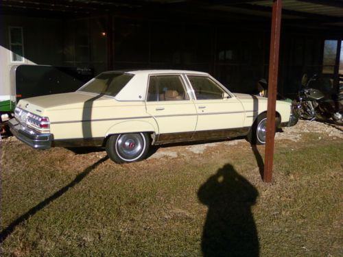 1979 pontiac bonneville base sedan 4-door 4.9l