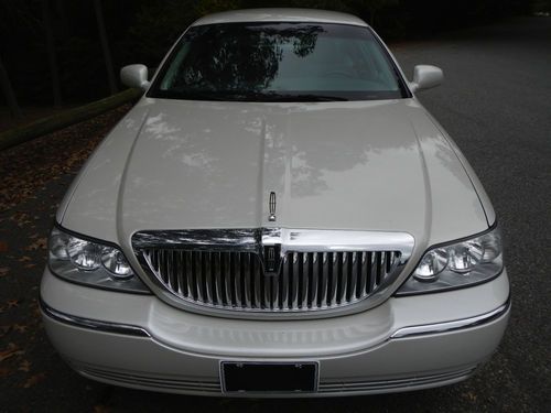 NO RESERVE! Luxury SEDAN Southern NO RUST! Rare NAVIGATION! Signature *L I M O*, image 8