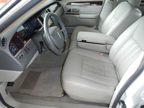 NO RESERVE! Luxury SEDAN Southern NO RUST! Rare NAVIGATION! Signature *L I M O*, image 9