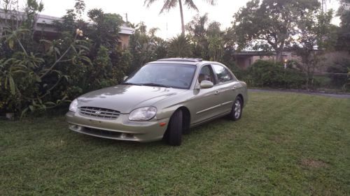 2000 hyundai sonata gls sedan 4-door 2.5l