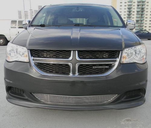 Dodge grand caravan 2011