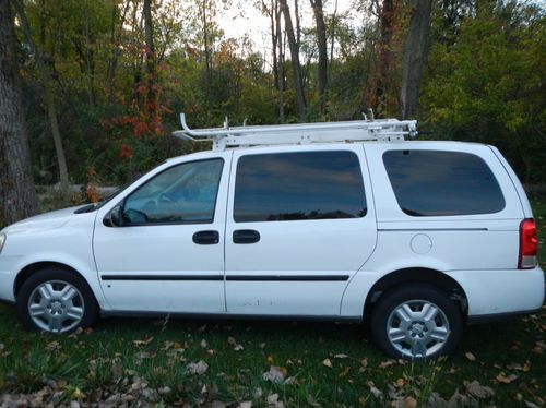 2007 chevy uplander cargo van with shelves