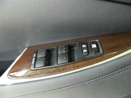 3.5L CD 4 wheel disc brakes ABS brakes AM/FM radio ac clean certified low miles, image 20