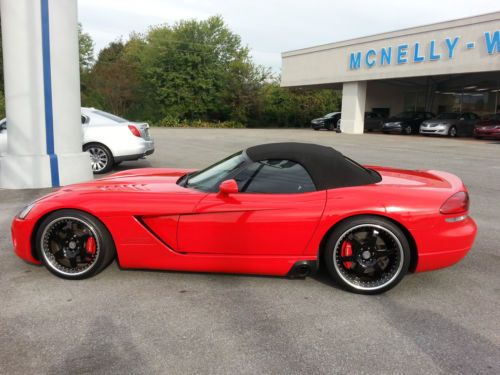 2005 dodge viper srt-10 convertible 2-door 8.3l