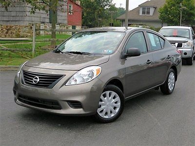 2013 nissan versa 1.6 s plus automatic