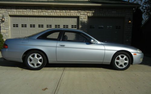 1995 lexus sc300  3.0 liter 225hp twin cam 24-valve in-line 6 cylinder engine.