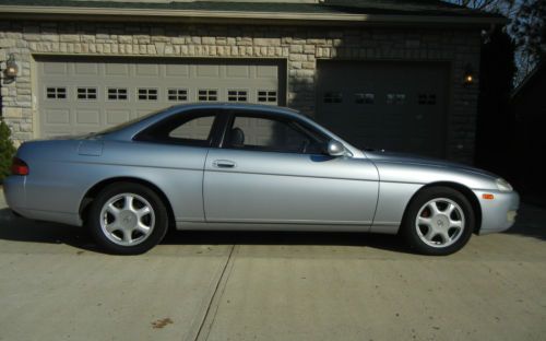 1995 lexus sc300  3.0 liter 225hp twin cam 24-valve in-line 6 cylinder engine.