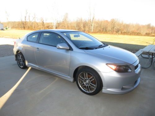 2005 scion tc base coupe 2-door 2.4l