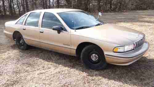 1992 CHEVROLET CAPRICE POLICE CAR 9C1 83,000 ORIGINAL MILES, CAGE, LIGHTS, US $4,495.00, image 9