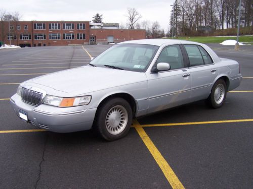 Mercury grand marquis ls 2000 4 door automatic excellent clean low miles