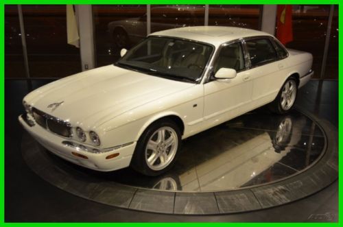 1999 used 4l v8 32v automatic rwd sedan premium