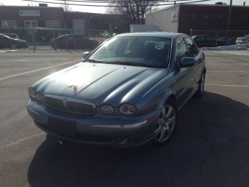 2004 jaguar x-type 4-door 3.0l runs great ***no reserve*** well maintained clean