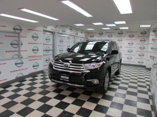 All wheel drive back up camera  sunroof alloy wheels clean car fax