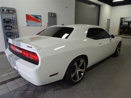 12 Dodge Challenger SRT8 392 HEMI BLACK LEATHER MOONROOF NAV CUSTOM DUAL EXHAUST, image 2