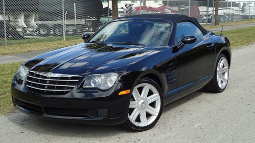 2005 chrysler crossfire convertible 6 speed , this car is showroom !