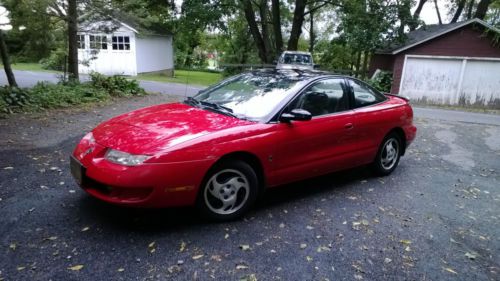 1998 saturn sc2- clean