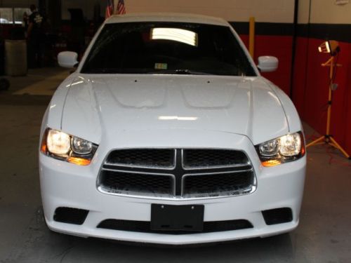 One owner Black int White ext Power Driver seat CD CLEAN Aluminum Wheels, image 3