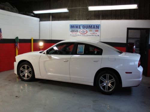 One owner Black int White ext Power Driver seat CD CLEAN Aluminum Wheels, image 5