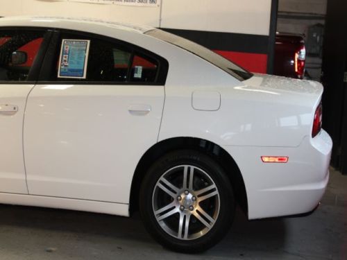 One owner Black int White ext Power Driver seat CD CLEAN Aluminum Wheels, image 8