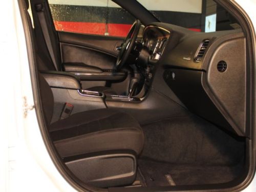 One owner Black int White ext Power Driver seat CD CLEAN Aluminum Wheels, image 29
