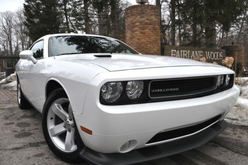 2013 dodge challenger sxt/no reserve.cruise/media/r/t bumper/17&#039;s/3.6 l v6