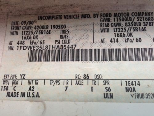 2001 Ford E-350 Econoline Box Truck, image 5