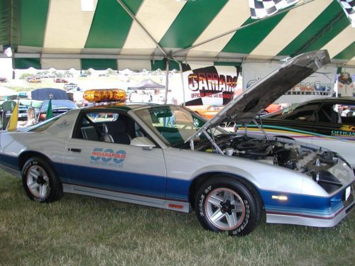 1982 chevrolet camaro indianapolis  (indy) 500 pace car