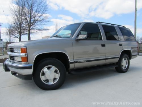 NO RESERVE! ONLY 85K MILES! 1-OWNER! CLEAN CARFAX! TOW HITCH! RUNS GREAT! 4D 4WD, image 2