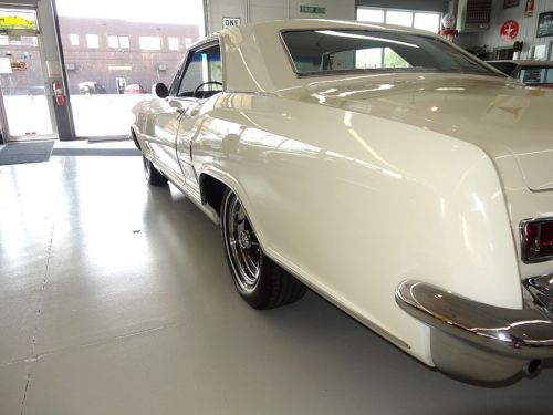 1964 Buick Riviera STUNNER, POWERFUL, RARE, CLEAN, image 10