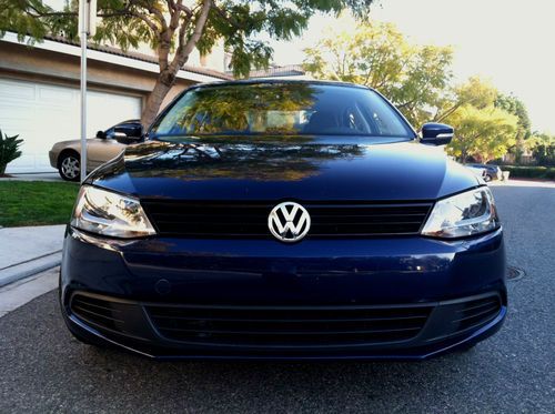 2012 volkswagen jetta se .....we finance...