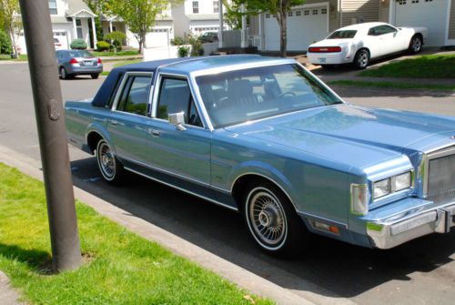 Lincoln Town Car 1988, US $7,500.00, image 3
