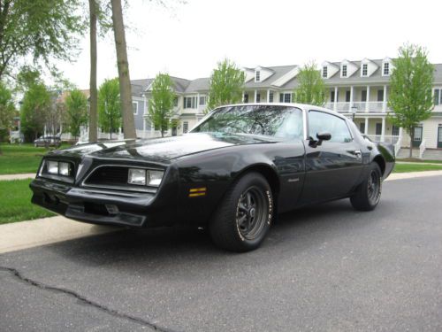 1977 pontiac firebird black on black trans am bandit