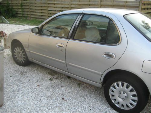 1994 nissan altima gxe, grey, 136,031 miles