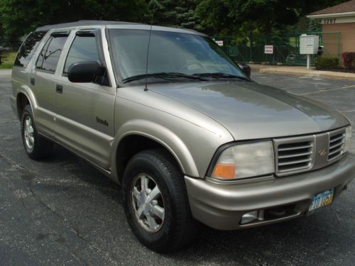 2001 oldsmobile bravada/blazer low miles  drives great 4 door, awd