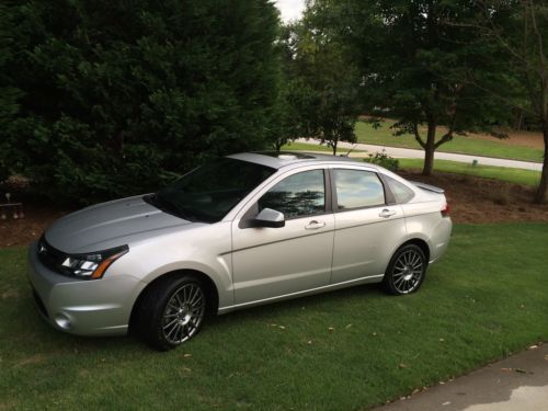 2011 ford focus ses sedan 4-door 2.0l