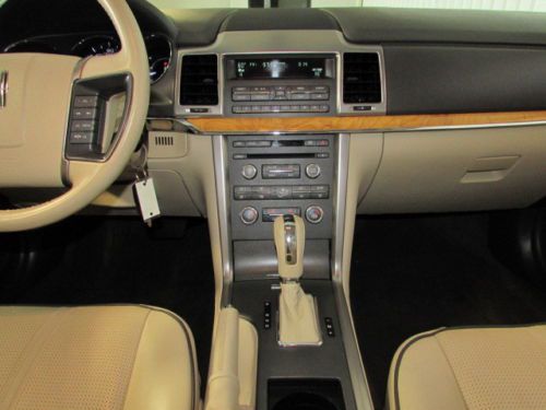 Sedan FWD Certified 3.5L Leather Sunroof CD (2) front & (2) rear assist handles, image 11