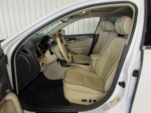Sedan FWD Certified 3.5L Leather Sunroof CD (2) front & (2) rear assist handles, image 15