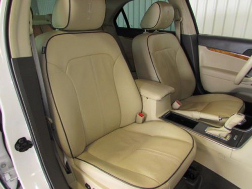 Sedan FWD Certified 3.5L Leather Sunroof CD (2) front & (2) rear assist handles, image 24