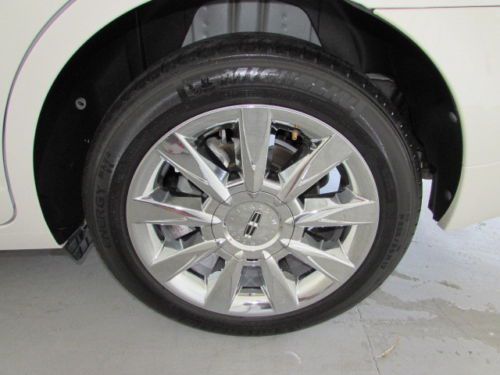 Sedan FWD Certified 3.5L Leather Sunroof CD (2) front & (2) rear assist handles, image 31