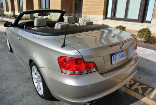 2009 BMW 128i Convertible - No Reserve - Very Low Miles!!, image 19