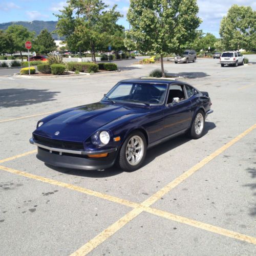 1972 datsun 240z w/ rebello 3.0l. race setup w/ full interior.